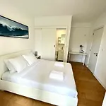 Oeiras Beach Guest House Homestay Oeiras
