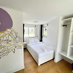 Homestay Oeiras Beach Guest House *