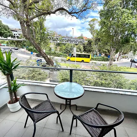 Oeiras Beach Guest House * Оэйраш