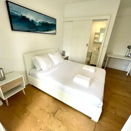 Oeiras Beach Guest House Quarto em Acomodações Particulares