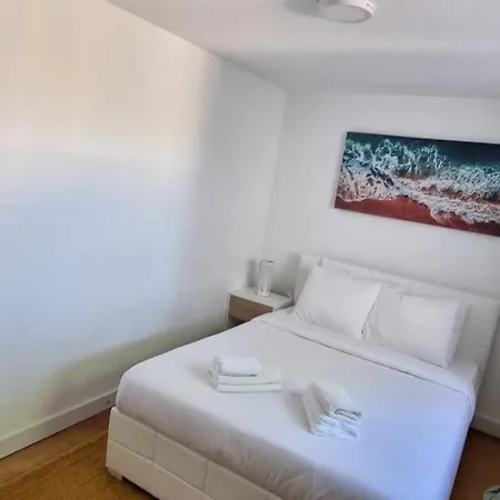 Quarto em Acomodações Particulares Oeiras Beach Guest House