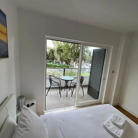 Oeiras Beach Guest House