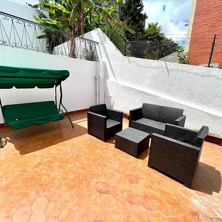 Oeiras Beach Guest House Проживание в семье *