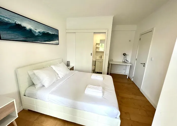 Oeiras Beach Guest House ホームステイ オエイラス