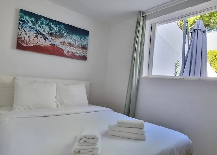 Oeiras Beach Guest House オエイラス