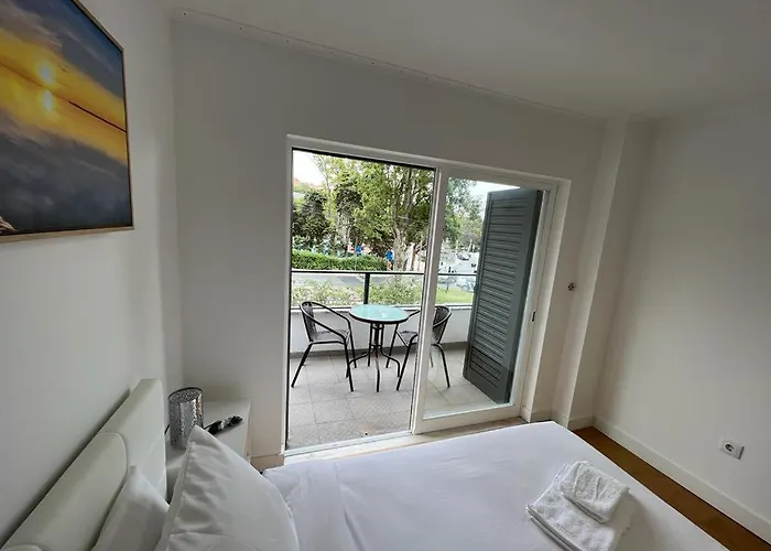 Oeiras Beach Guest House