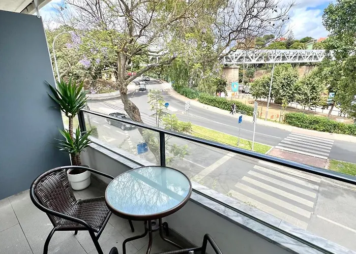 ホームステイ Oeiras Beach Guest House オエイラス